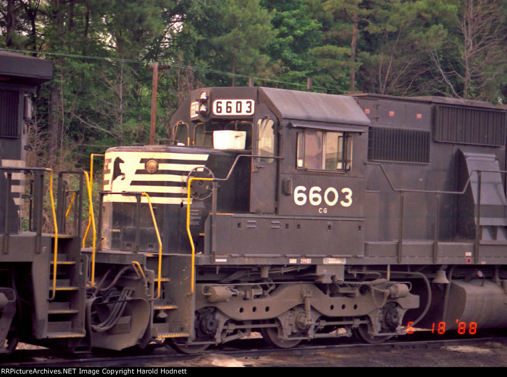 NS 6603 cab